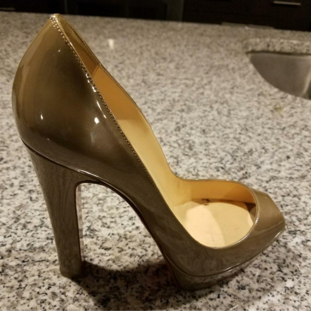 Christian Louboutin Pumps